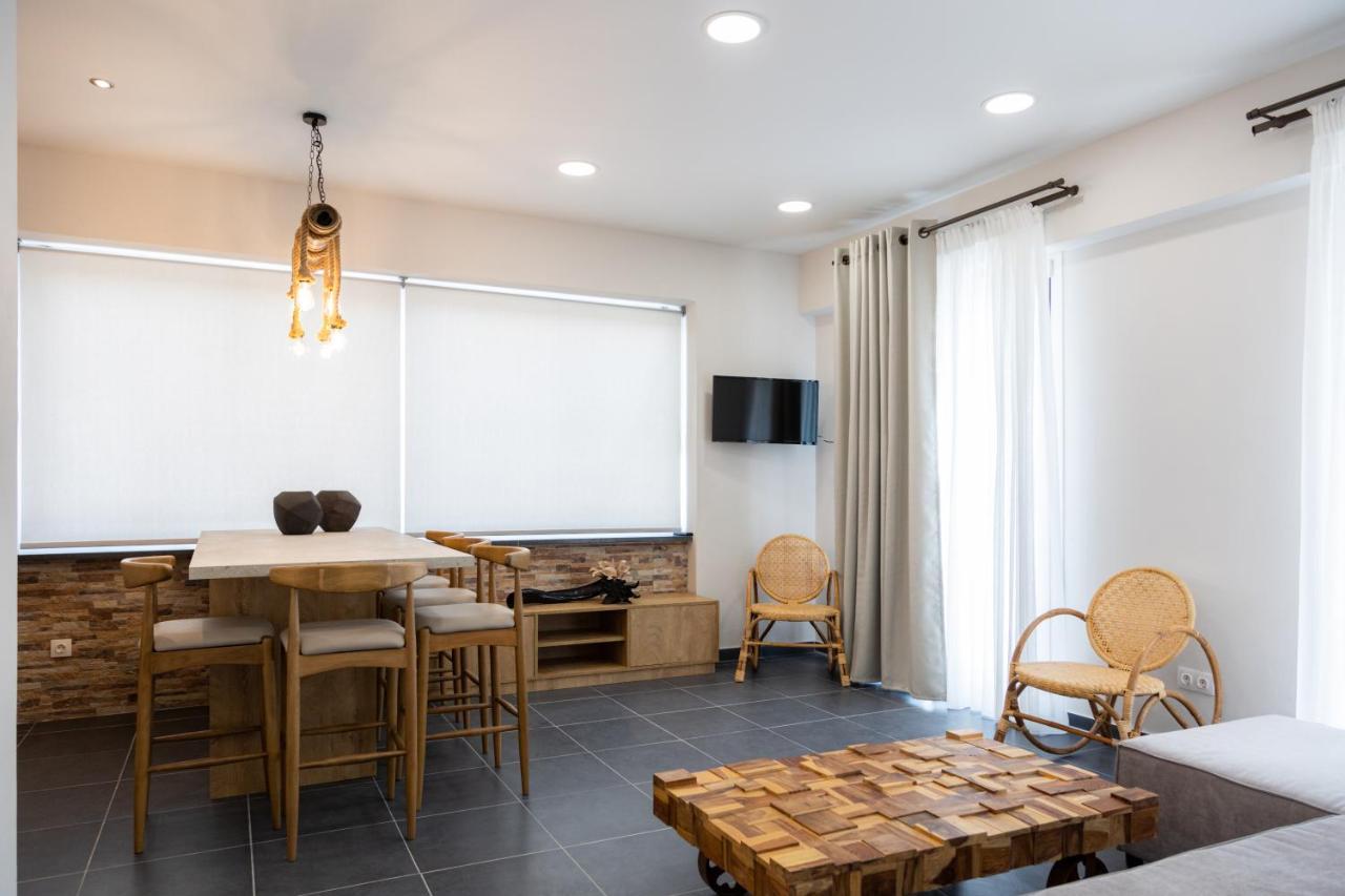 Konstantino'S Corfu Marina View Apartment Kontokali Dış mekan fotoğraf